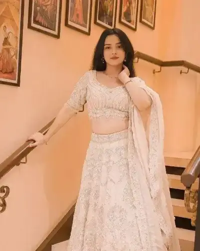 Escort Bagora